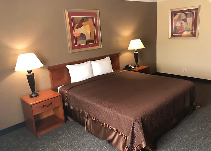 6 Worth, Tx - Downtown East Hotel 3*