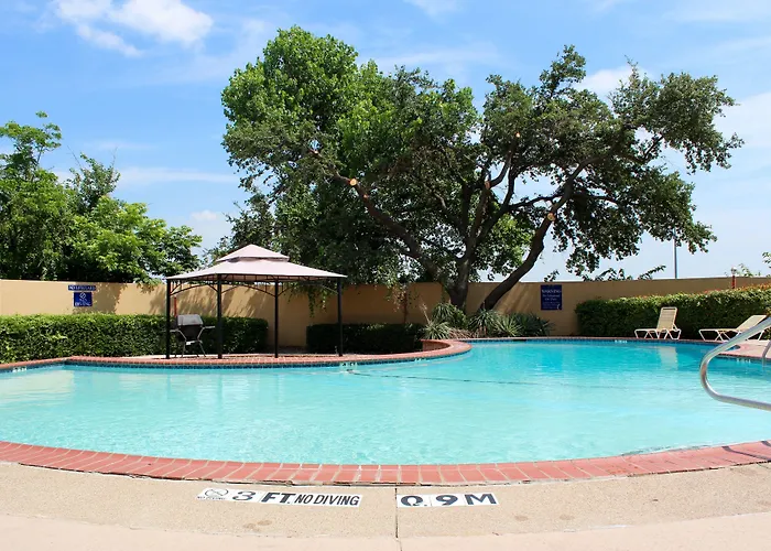 6 Worth, Tx - Downtown East Hotel Fort Worth