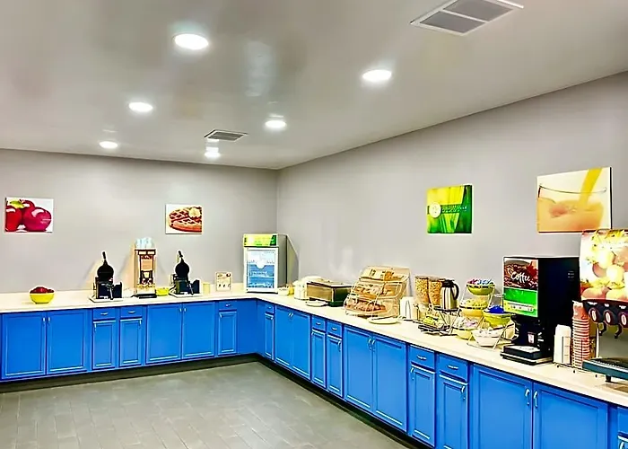 Hotel 6 Worth, Tx - Downtown East 3*