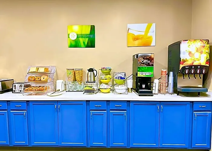 6 Worth, Tx - Downtown East